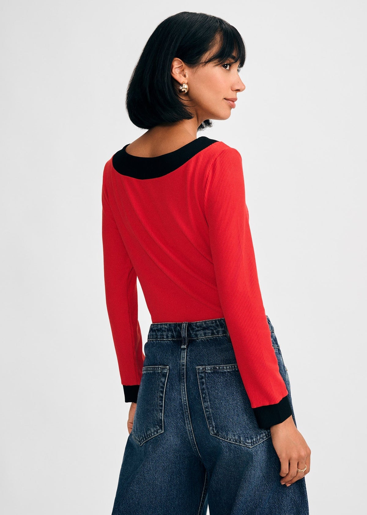 Long-Sleeved Knit Bow Top